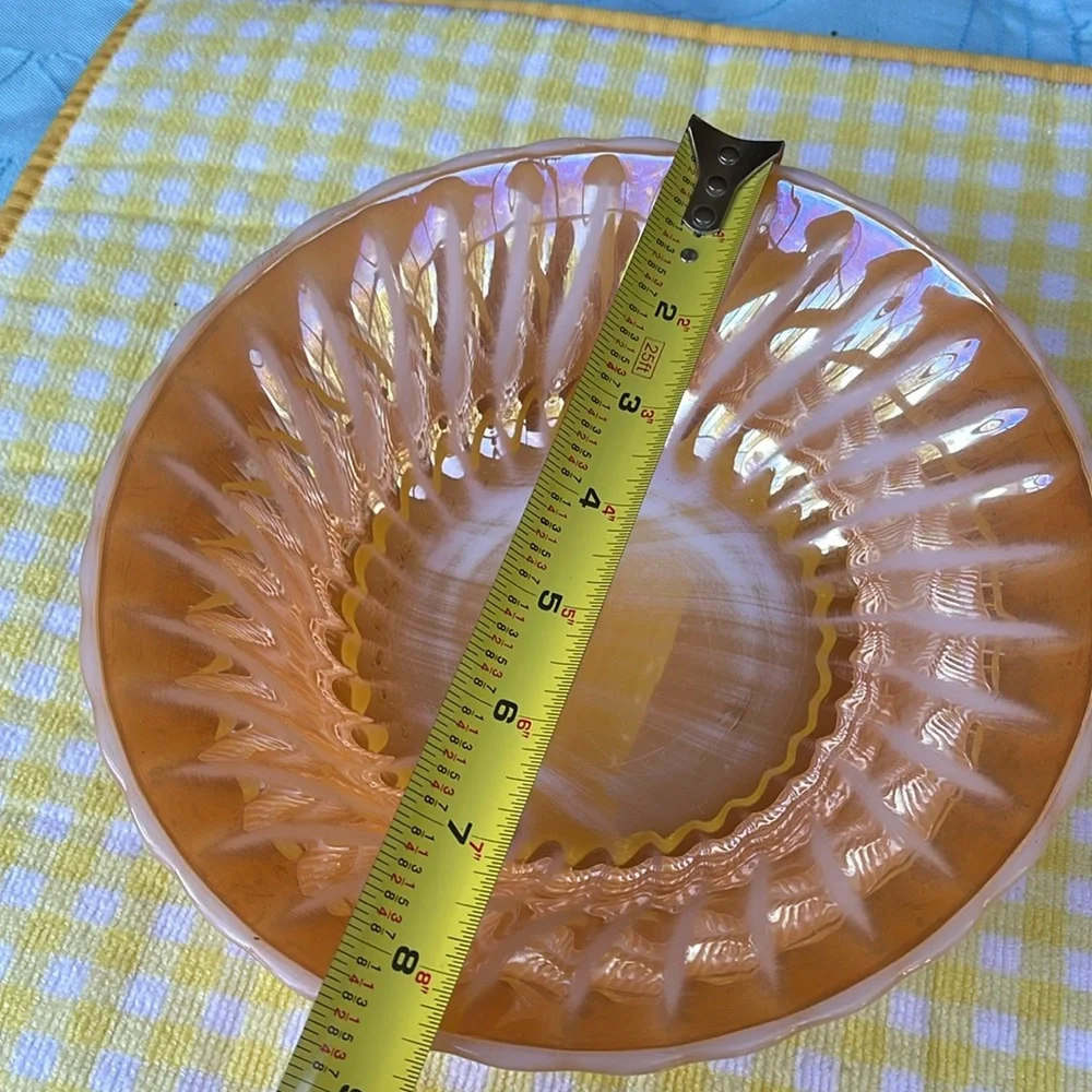 Vintage anchor hocking fire king swirl bowl 8.5” width 2.5” tall